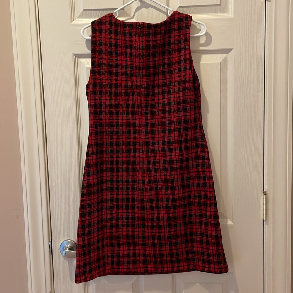 Tommy Hilfiger Women’s size 8 Red and Black Plaid Dress  Excellent Condition! - Picture 2 of 4